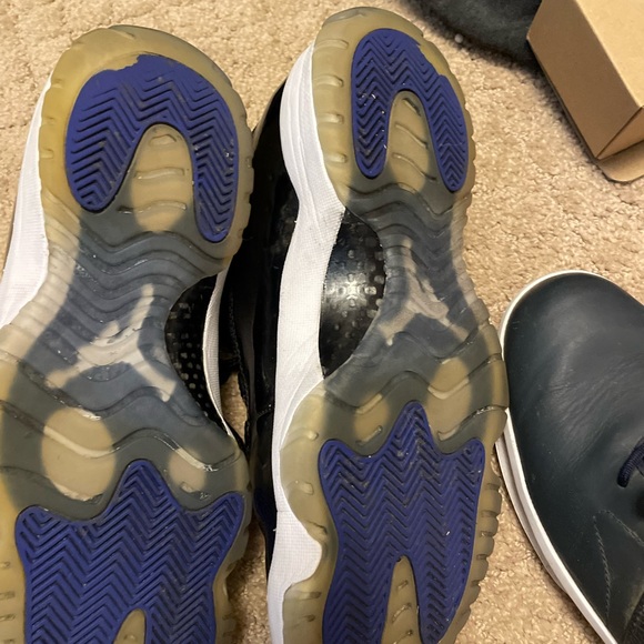 Jordan 11 Space Jam (2016) - Picture 2 of 8